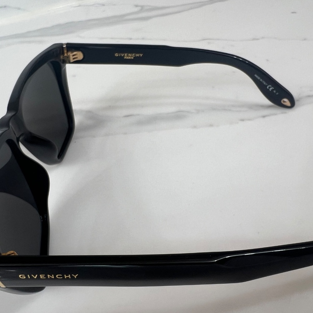 Rare Givenchy Flat Top Sunglasses – Designer Statement Must-Have - Picture 7 of 10